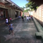 Jogos recreativos na Escola Municipal Antonio Fidelis